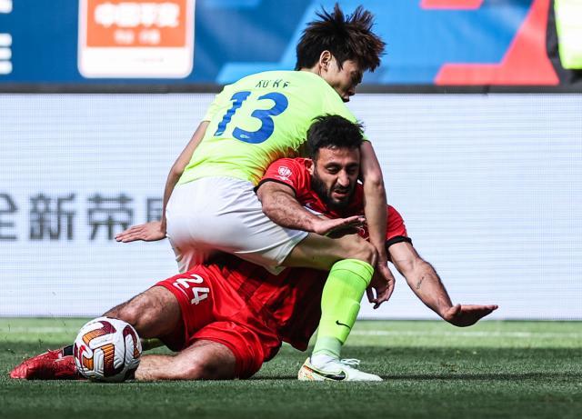 巴尔加斯萌生去意:我想回阿根廷踢球但不取决于我