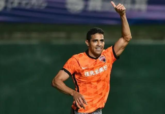 kaiyun-巴媒：卡尔德克被深足欠薪5个月 欲向FIFA起诉